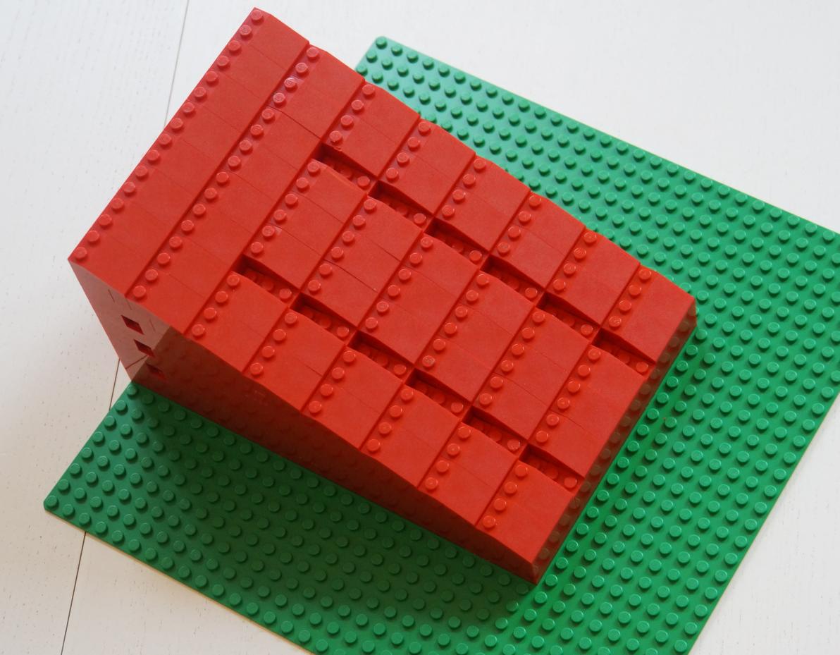 Mini-Rollstuhlrampe mit LEGO selber bauen.