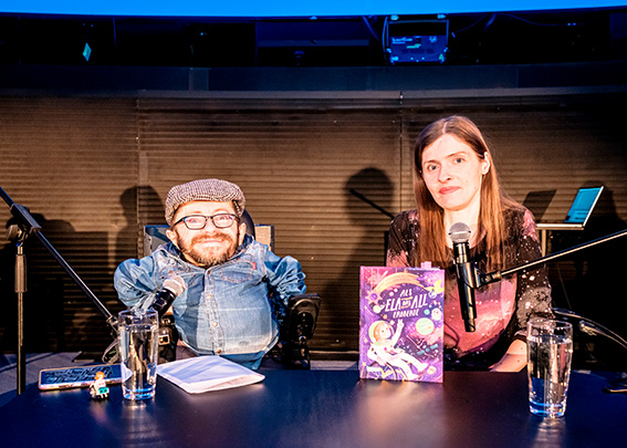 Viele Wege führen zu den Sternen! Raúl Krauthausen & Adina Hermann | Pop-Up Theater (Iserlohn)